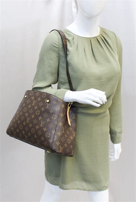 louis vuitton montaigne mm size